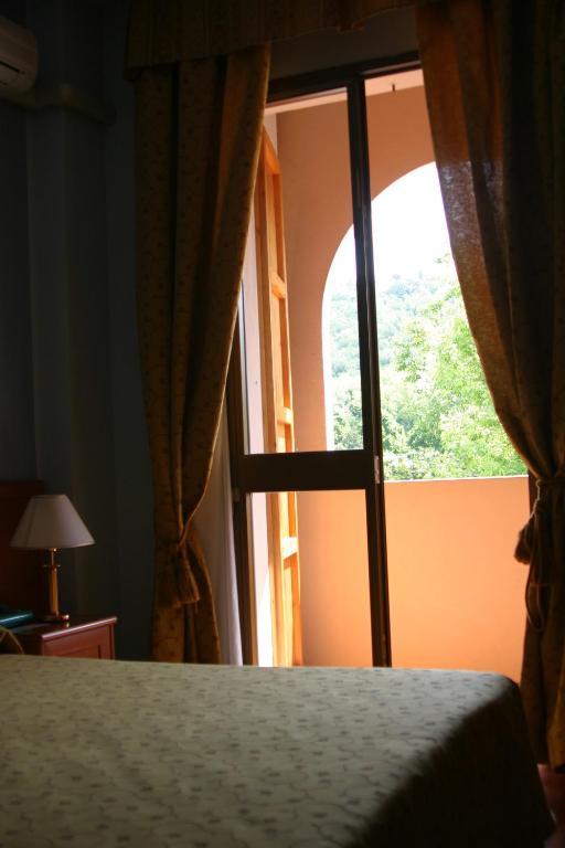 Hotel Missirini Fratta Terme Oda fotoğraf